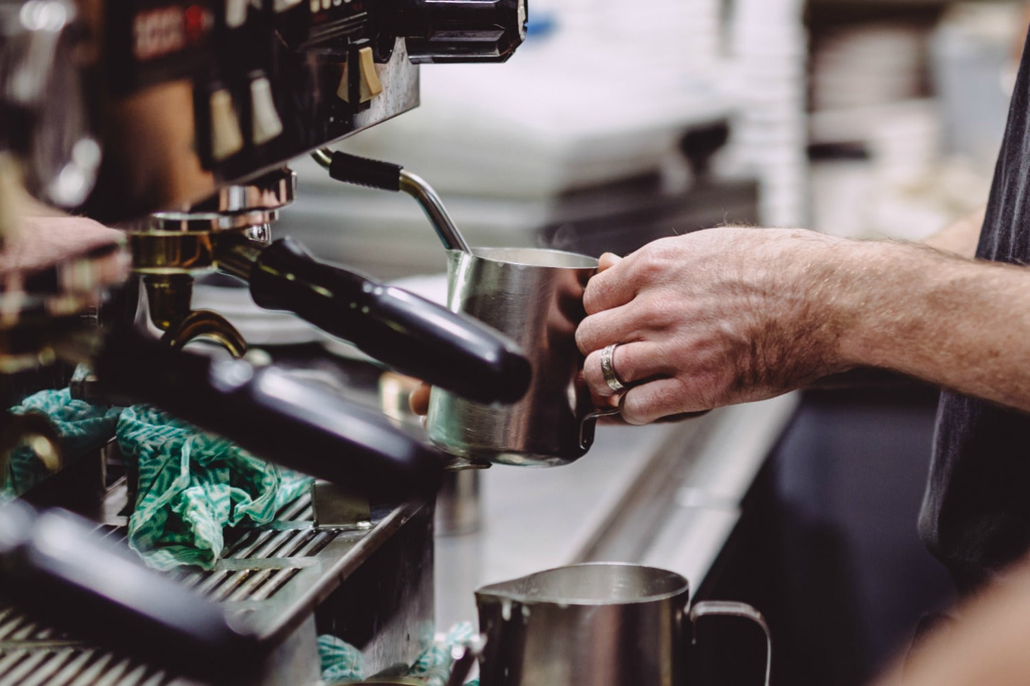 How to froth milk at home like a pro. Part 1.